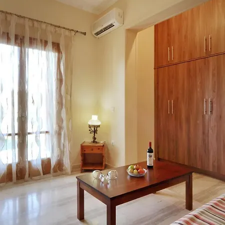 Appartement Marilena And *